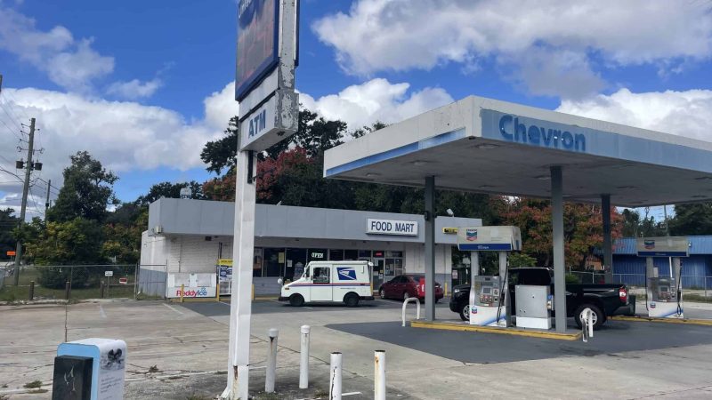 4252 S Orange Blossom Trail Front