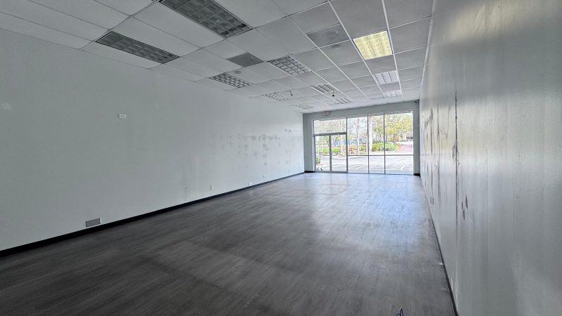 For Lease Garito & Company JFlo 2135 Howland back to front - copia